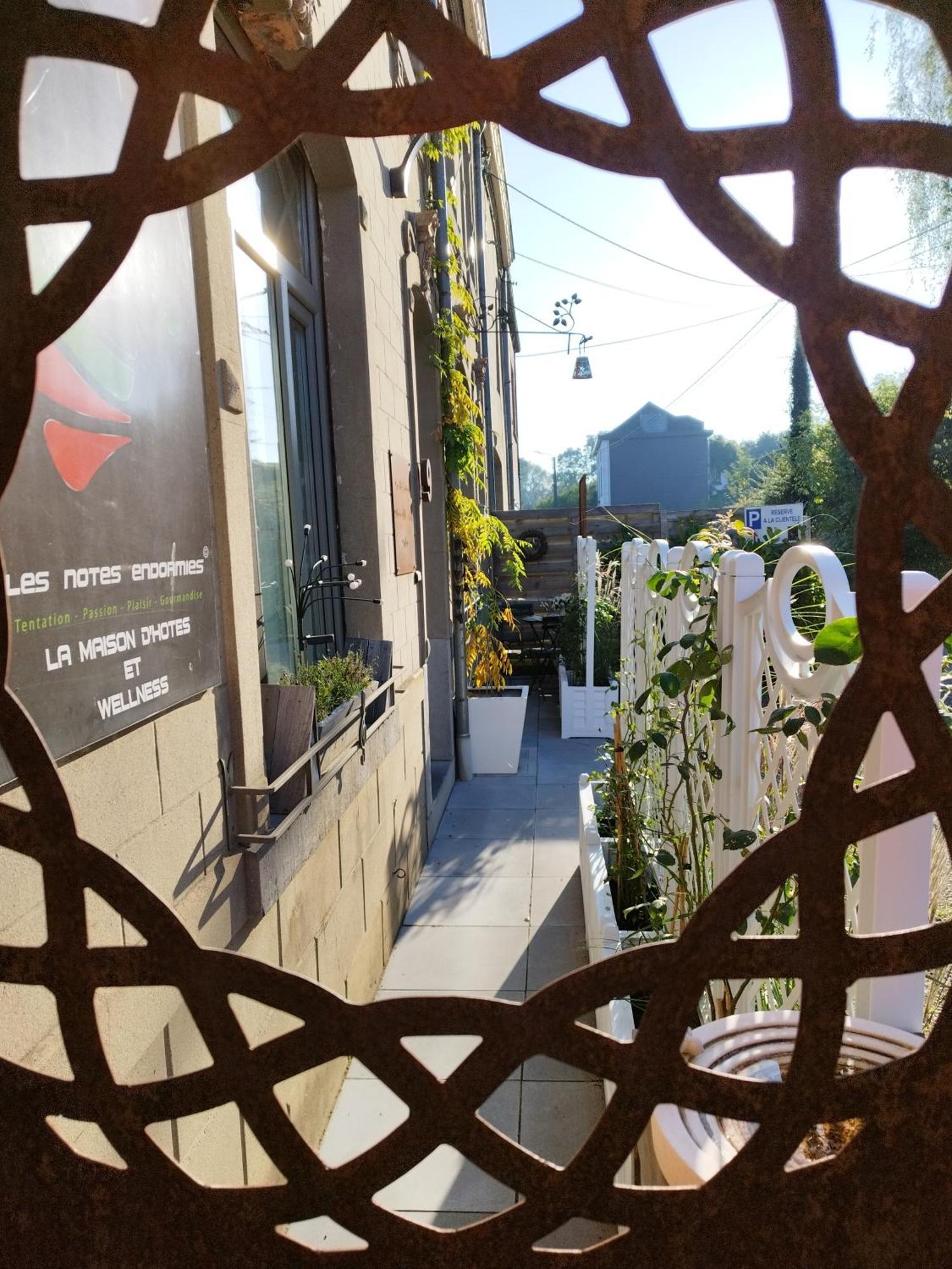 Maison D'Hote Les Notes Endormies Suite Le Refuge Walcourt Ngoại thất bức ảnh