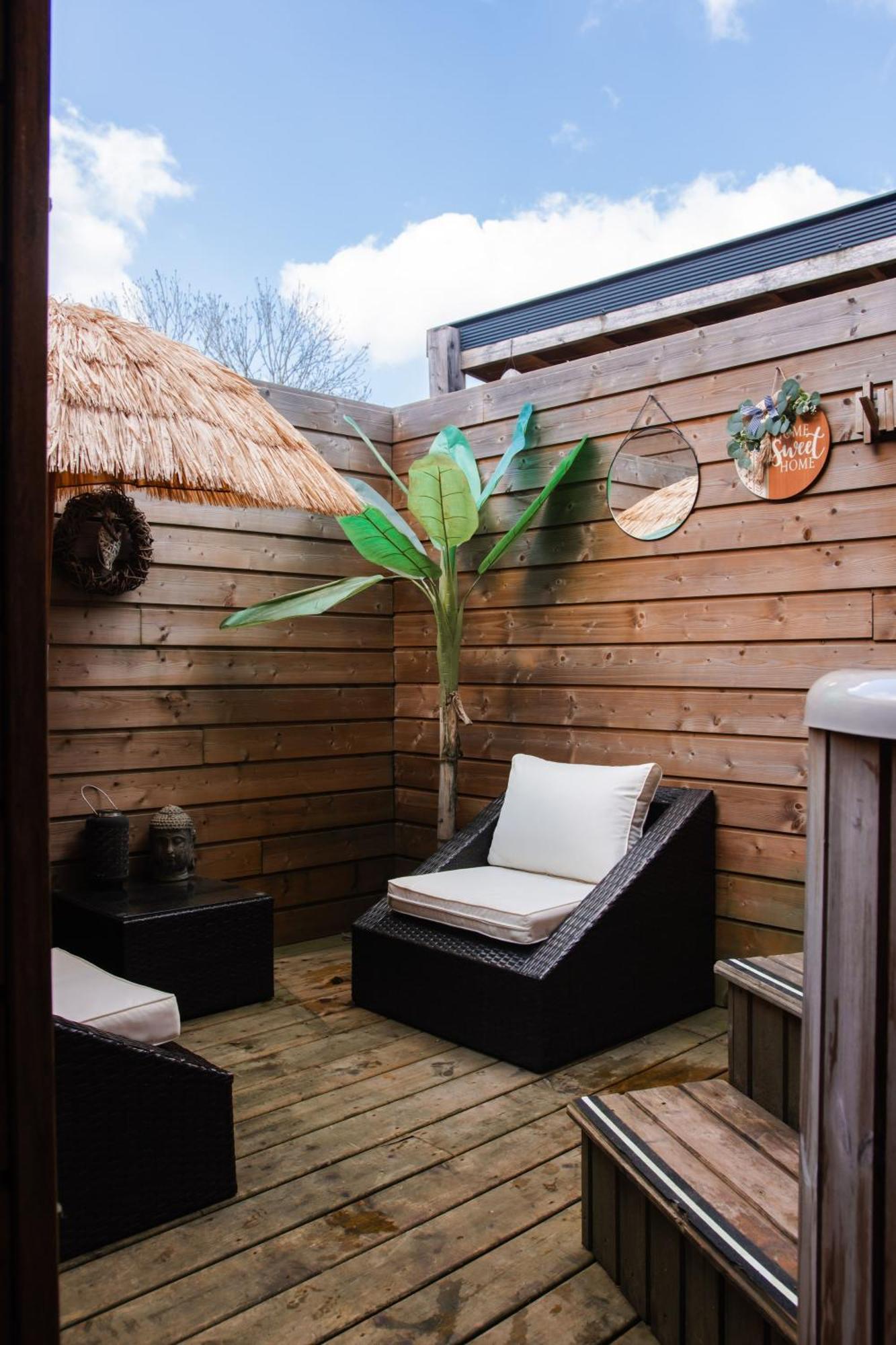 Maison D'Hote Les Notes Endormies Suite Le Refuge Walcourt Ngoại thất bức ảnh